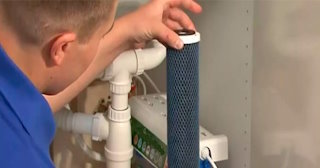 Установка угольных фильтров для воды и вытяжки от 3704 рублей в Златоусте